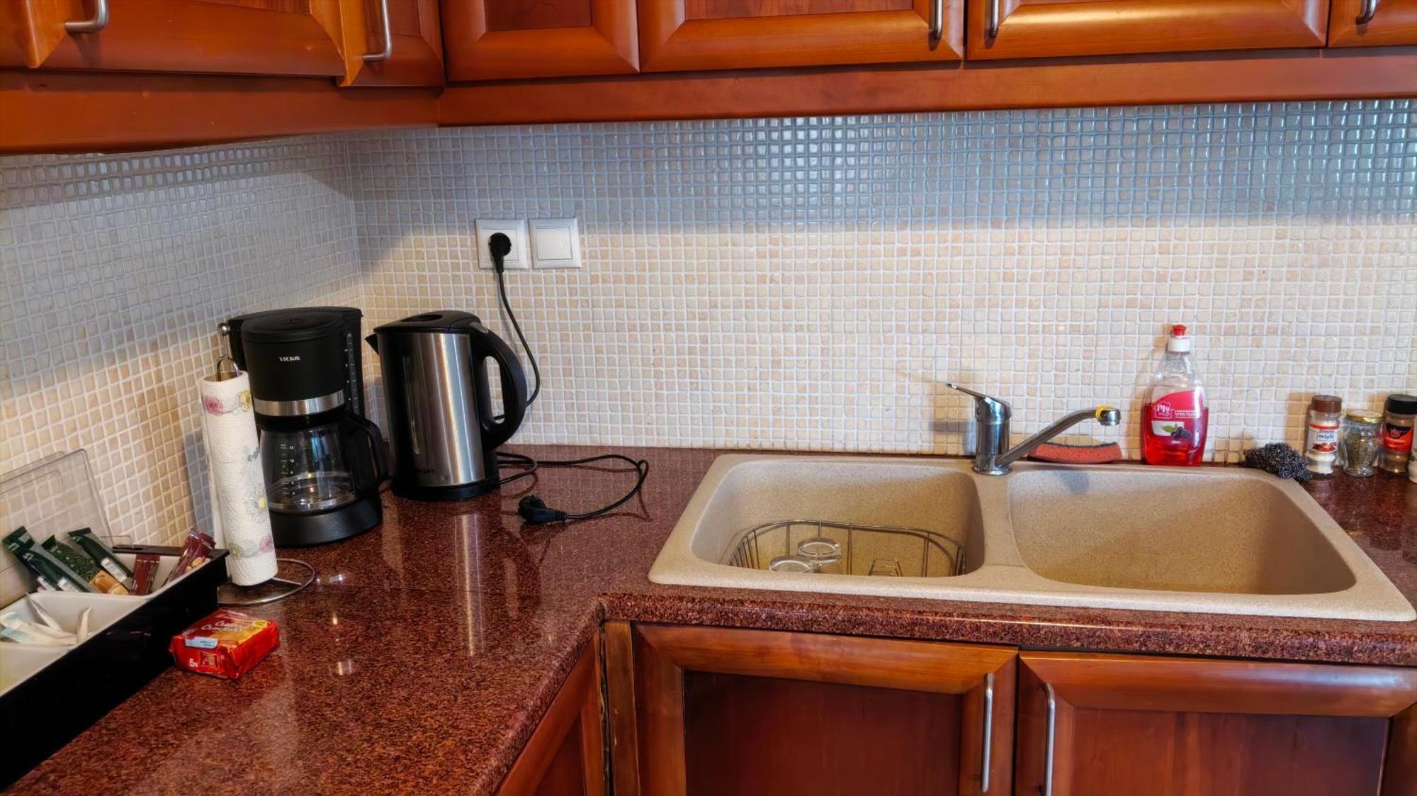 Airport Friendly House 1 Apartment Artemida  Exterior photo